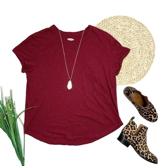 Old Navy Wear Every-wear Short Sleeve T-Shirt in Golly Gee Garnet Large - Picture 1 of 14